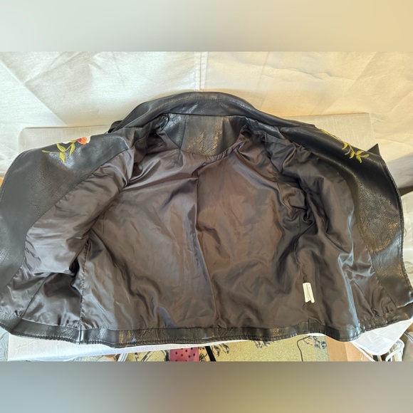 Embroidered Black faux Leather Jacket - Picture 9 of 15